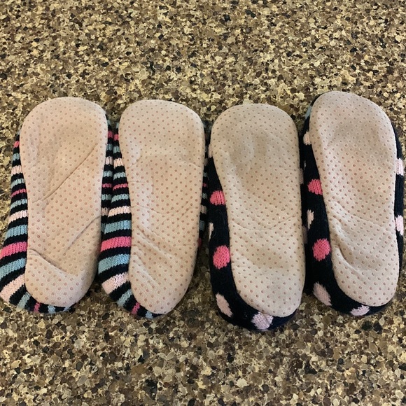 3/$15 Ladies Slippers 2 pair - Picture 4 of 5